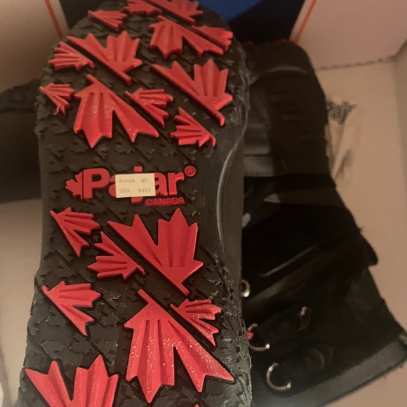 Pajar Black Winter Boots with Red Accents - Picture 10 of 13